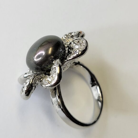 Genuine Grey Pearl and Swaroski Flower Ring Size 5.5 - Picture 11 of 12